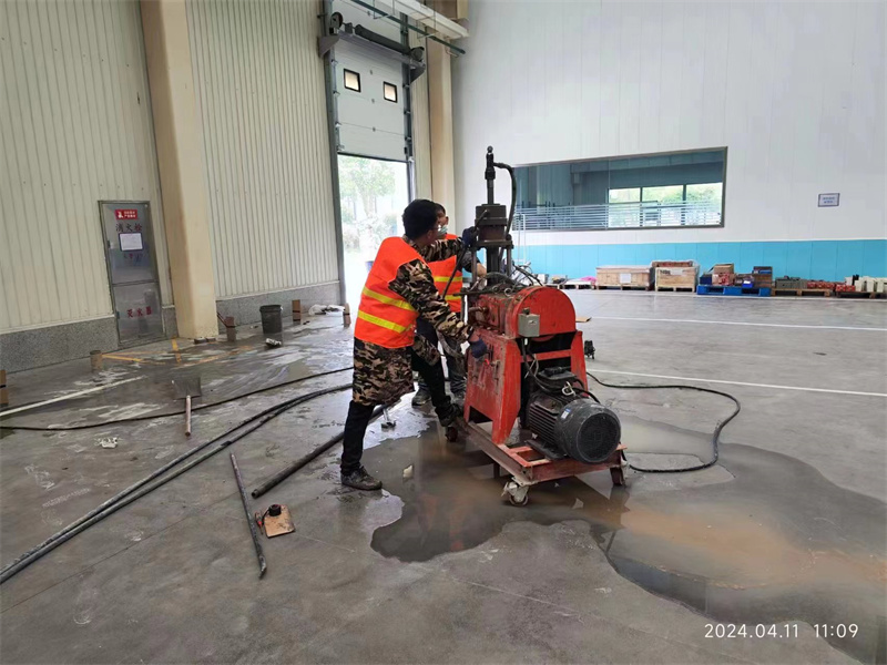 富宁厂房地面下沉塌陷注浆加固施工